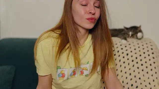 LovelyKatea online show from March 2026 03:05:02 PM