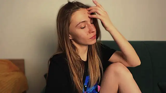 Snapshot of LovelyKatea chatting on March 2026 01:33:01 PM LovelyKatea online show from March 2026 01:33:01 PM