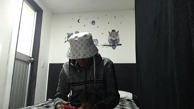 Snapshot of stifen_ chatting on February 2025 09:29:02 PM stifen online show from February 2025 09:29:02 PM