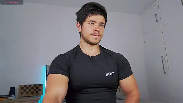 Snapshot of Arilas_ chatting on April 2026 07:06:01 AM Arilas online show from April 2026 07:06:01 AM