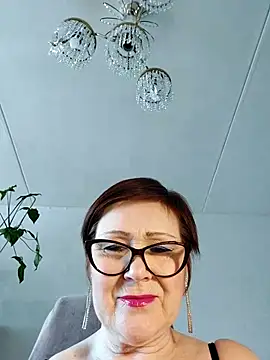 Snapshot of Fire_Night chatting on November 2025 07:40:01 AM Fire Night online show from November 2025 07:40:01 AM