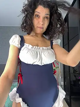 Snapshot of _CurlySue_ chatting on February 2025 06:22:02 AM  CurlySue  online show from February 2025 06:22:02 AM