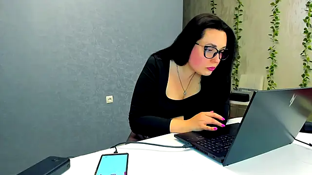 Snapshot of WorshipLilit chatting on March 2026 06:46:01 PM WorshipLilit online show from March 2026 06:46:01 PM