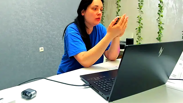 Snapshot of WorshipLilit chatting on May 2026 05:54:01 PM WorshipLilit online show from May 2026 05:54:01 PM