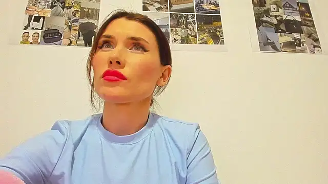 Snapshot of Cameron_diazz chatting on March 2026 06:25:02 PM Cameron diazz online show from March 2026 06:25:02 PM