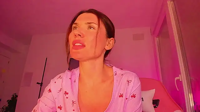 Snapshot of Cameron_diazz chatting on March 2026 10:02:02 PM Cameron diazz online show from March 2026 10:02:02 PM