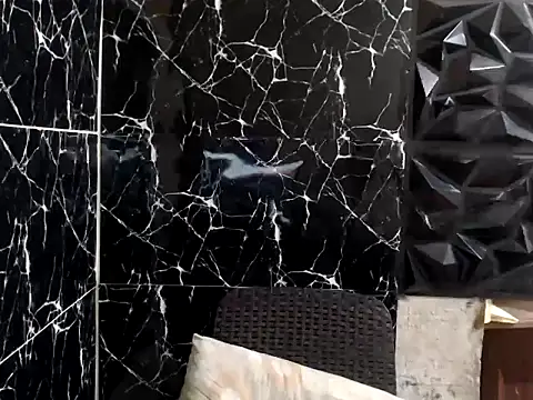 Snapshot of MissKeanna chatting on February 2025 02:00:01 AM MissKeanna online show from February 2025 02:00:01 AM