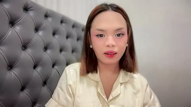 Snapshot of SweetCheska19 chatting on December 2025 08:08:01 AM SweetCheska19 online show from December 2025 08:08:01 AM