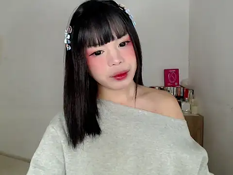 SweetCheska19 online show from May 2026 01:52:02 PM