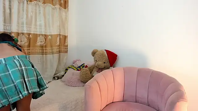 Snapshot of ValienteGirl_ chatting on December 2024 11:33:02 PM ValienteGirl  online show from December 2024 11:33:02 PM