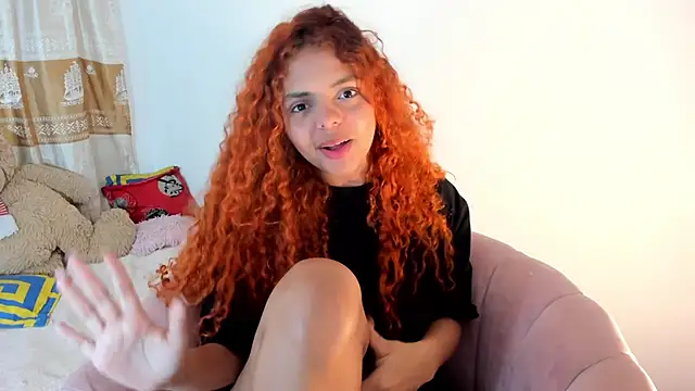 Snapshot of ValienteGirl_ chatting on January 2025 02:02:02 PM ValienteGirl  online show from January 2025 02:02:02 PM