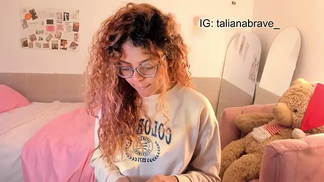 Snapshot of ValienteGirl_ chatting on September 2025 03:22:01 AM ValienteGirl  online show from September 2025 03:22:01 AM