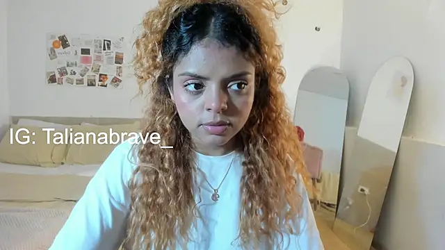 Snapshot of ValienteGirl_ chatting on October 2025 02:56:01 AM ValienteGirl  online show from October 2025 02:56:01 AM