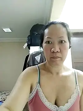 Snapshot of Sweet_Lady30 chatting on March 2025 07:06:01 PM Sweet Lady30 online show from March 2025 07:06:01 PM