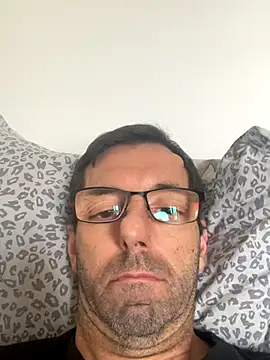 steph19x5 online show from November 2025 11:43:01 AM