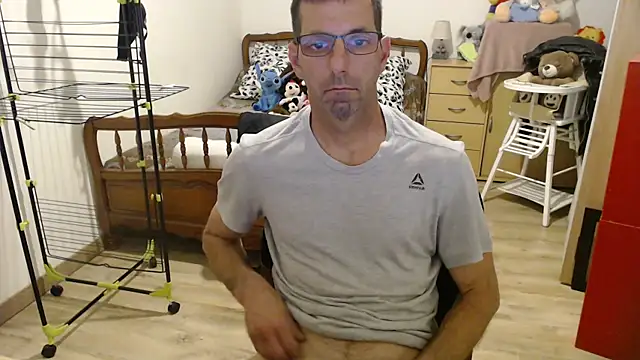 steph19x5 online show from April 2026 07:58:02 PM