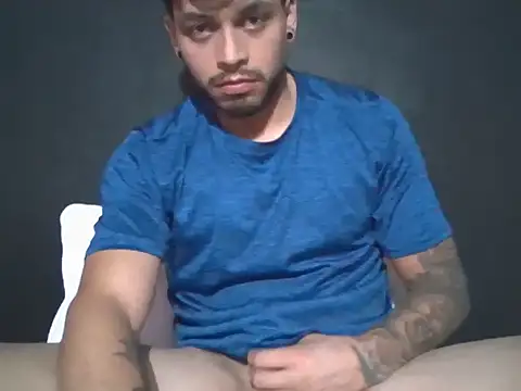 Snapshot of jfpc1999 chatting on October 2025 10:41:01 PM jfpc1999 online show from October 2025 10:41:01 PM