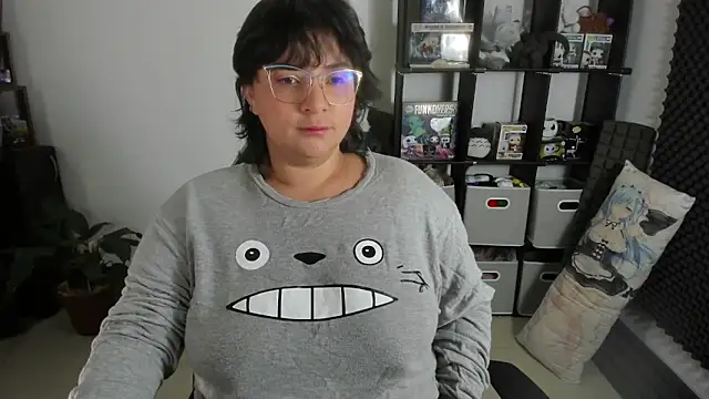 aika-dreams online show from January 2025 12:20:02 PM