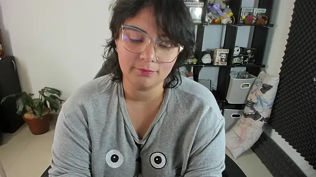 aika-dreams online show from February 2025 04:25:01 PM