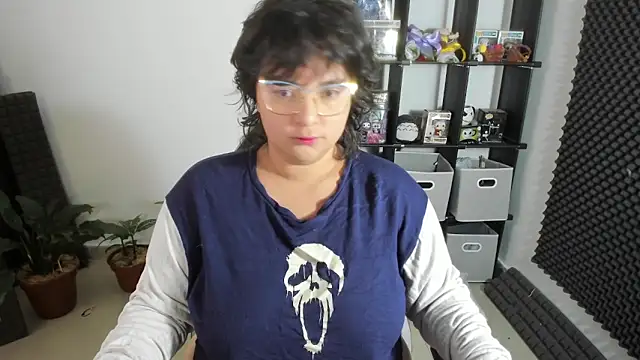 aika-dreams online show from February 2025 12:11:02 PM