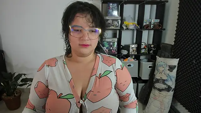 aika-dreams online show from March 2025 12:12:02 PM