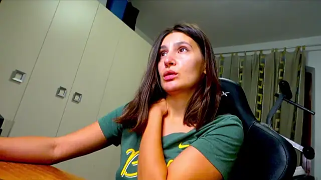 Snapshot of GodlyTheia chatting on October 2025 04:24:02 PM GodlyTheia online show from October 2025 04:24:02 PM