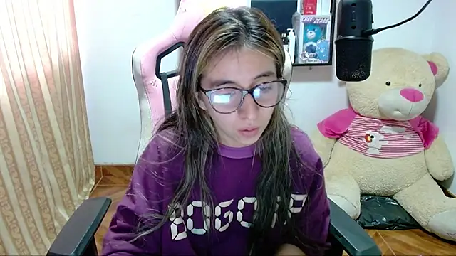 Maggie Fox3 online show from December 2024 09:55:01 PM