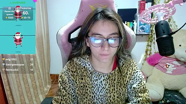 Maggie Fox3 online show from December 2024 03:12:01 AM