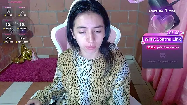 Maggie Fox3 online show from July 2026 01:19:01 AM