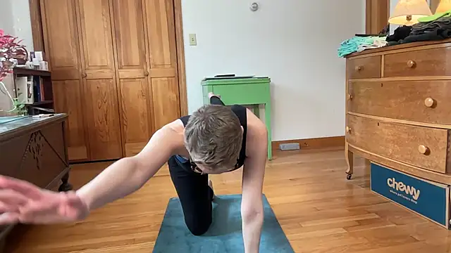 Snapshot of LeahWilde chatting on March 2025 03:37:01 PM LeahWilde online show from March 2025 03:37:01 PM