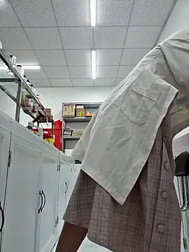 Snapshot of HinaLovely chatting on February 2026 09:06:01 AM HinaLovely online show from February 2026 09:06:01 AM