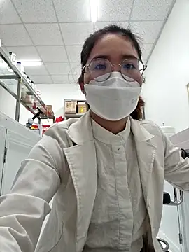 Snapshot of HinaLovely chatting on February 2026 03:46:02 AM HinaLovely online show from February 2026 03:46:02 AM