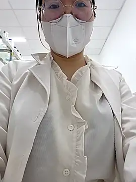 Snapshot of HinaLovely chatting on April 2026 03:26:02 AM HinaLovely online show from April 2026 03:26:02 AM