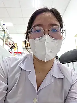 Snapshot of HinaLovely chatting on April 2026 04:46:01 AM HinaLovely online show from April 2026 04:46:01 AM