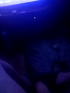 tubing0101 online show from December 2025 01:45:02 AM