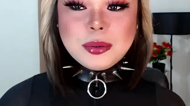 Snapshot of Mistress_DOMnicaaxx chatting on March 2025 02:12:02 AM Mistress DOMnicaaxx online show from March 2025 02:12:02 AM