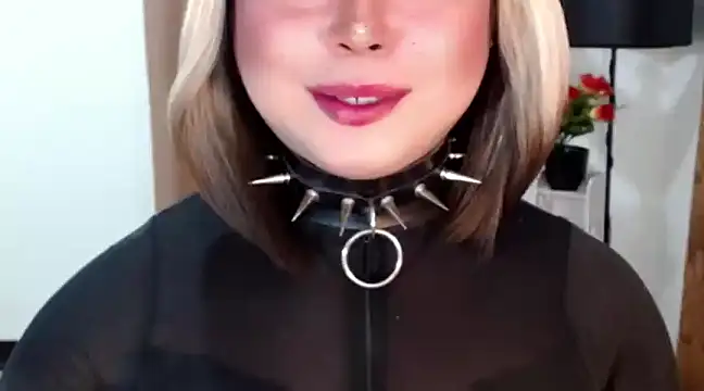 Snapshot of Mistress_DOMnicaaxx chatting on March 2025 05:17:02 AM Mistress DOMnicaaxx online show from March 2025 05:17:02 AM