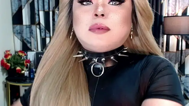 Snapshot of Mistress_DOMnicaaxx chatting on September 2025 09:04:01 PM Mistress DOMnicaaxx online show from September 2025 09:04:01 PM