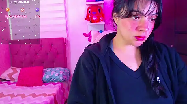Snapshot of Vannessa__Shy chatting on January 2025 08:17:01 PM Vannessa  Shy online show from January 2025 08:17:01 PM