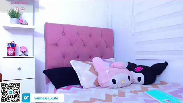 Snapshot of Vannessa__Shy chatting on September 2025 09:16:02 PM Vannessa  Shy online show from September 2025 09:16:02 PM