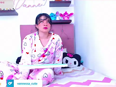 Snapshot of Vannessa__Shy chatting on October 2025 01:47:02 AM Vannessa  Shy online show from October 2025 01:47:02 AM