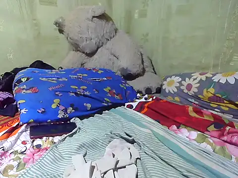 Snapshot of Alora-shine chatting on March 2025 07:31:02 AM Alora-shine online show from March 2025 07:31:02 AM