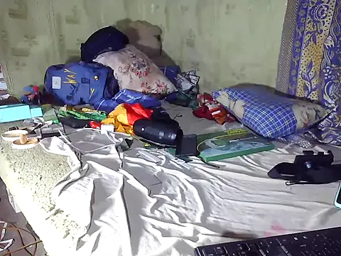 Snapshot of Alora-shine chatting on February 2026 06:59:02 PM Alora-shine online show from February 2026 06:59:02 PM