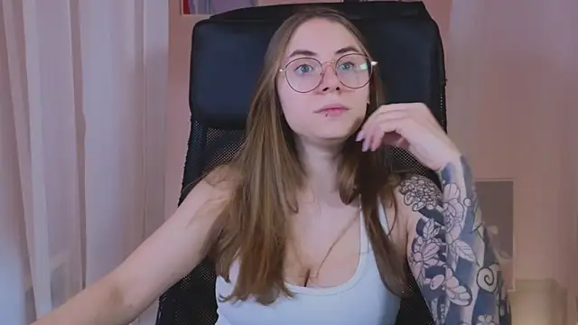  AnnaStark  online show from January 2025 08:37:02 PM