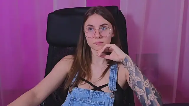  AnnaStark  online show from February 2025 12:51:01 AM