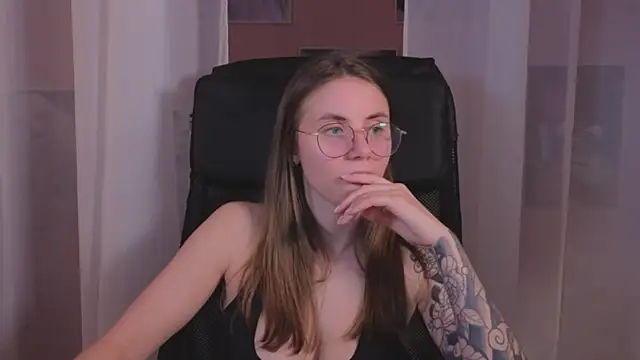  AnnaStark  online show from March 2025 02:46:01 AM