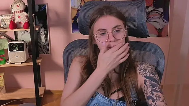  AnnaStark  online show from November 2025 08:21:02 PM