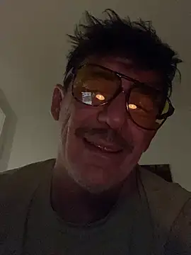 Snapshot of maxximere chatting on March 2026 12:49:02 AM maxximere online show from March 2026 12:49:02 AM