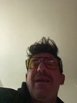 Snapshot of maxximere chatting on March 2026 10:42:01 PM maxximere online show from March 2026 10:42:01 PM