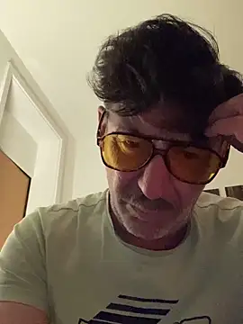 Snapshot of maxximere chatting on March 2026 12:10:01 AM maxximere online show from March 2026 12:10:01 AM